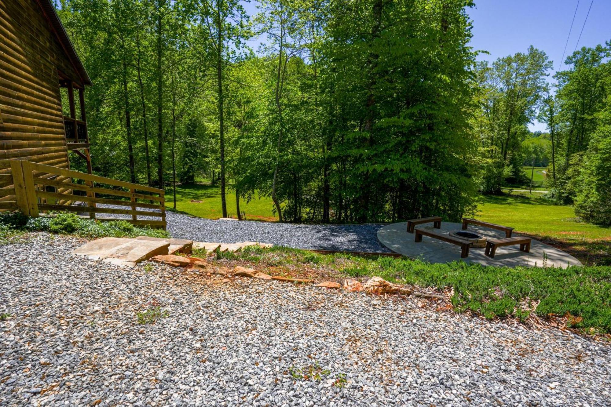 הוילה דלונגה New Listing! Wine Country Retreat - 2 Bed, Hot Tub מראה חיצוני תמונה